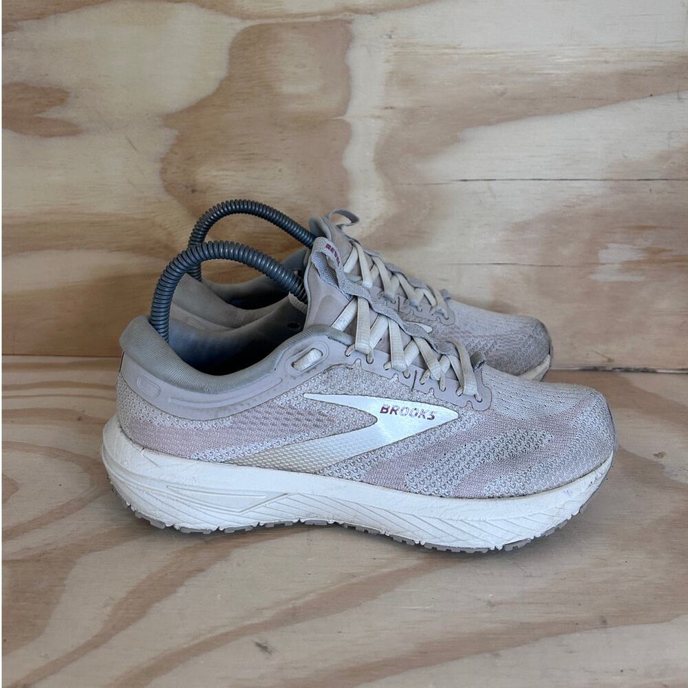 Brooks - Revel - Running Shoes - White/Pink - Women's - 6.5(B) - 1204241B113